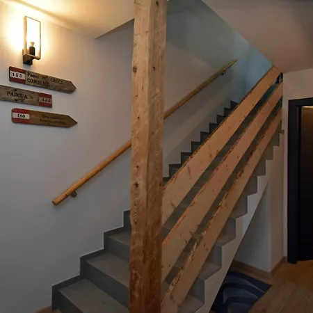 Legno Vecchio-padola-dolomiti-rustic & Modern 公寓
